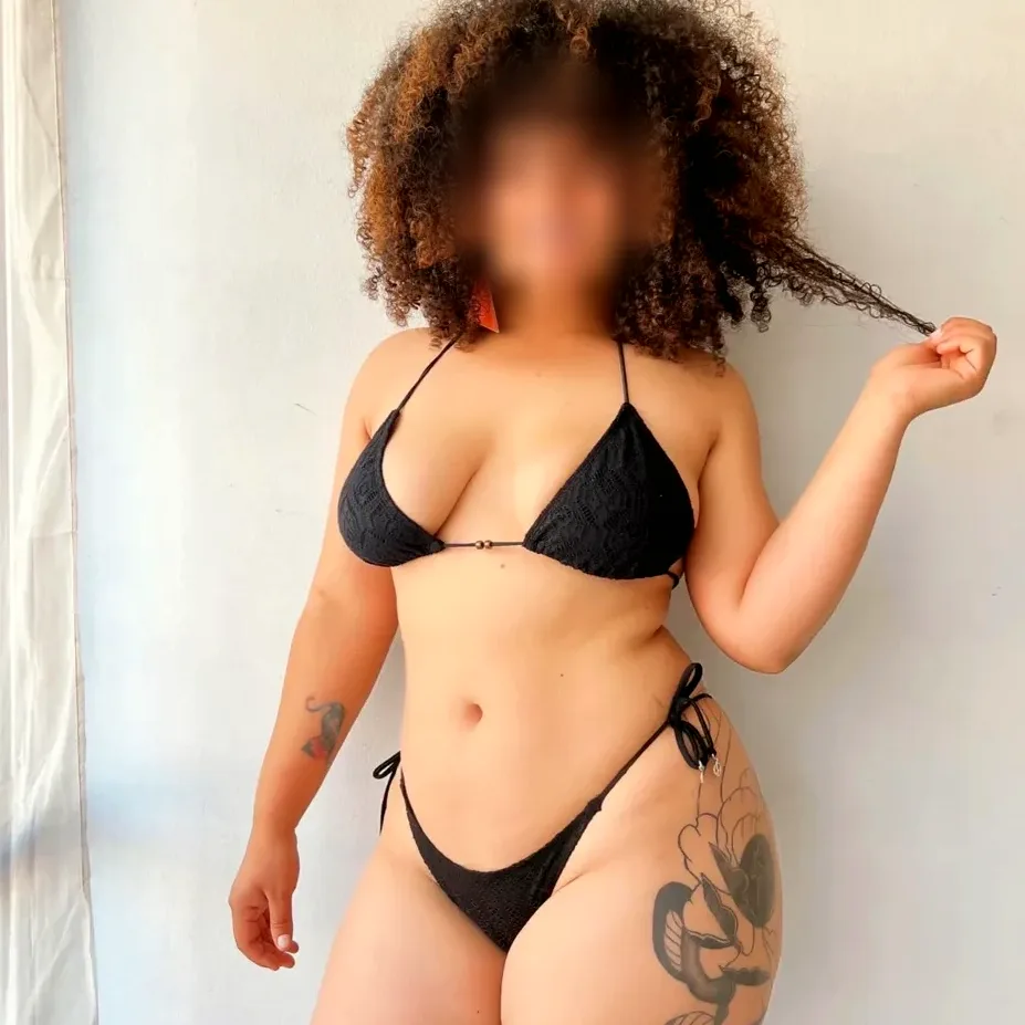 Julie, 30