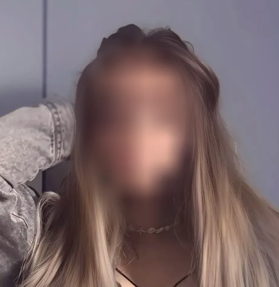 Mila, 21