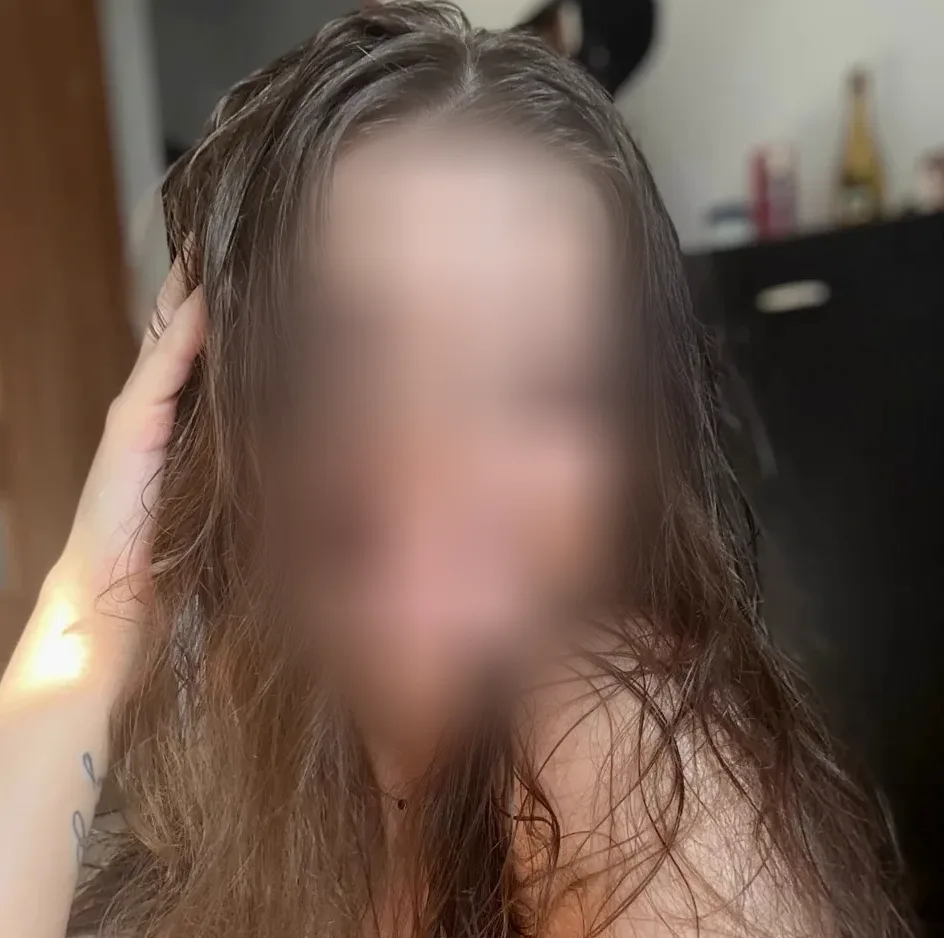 Priscilla, 19